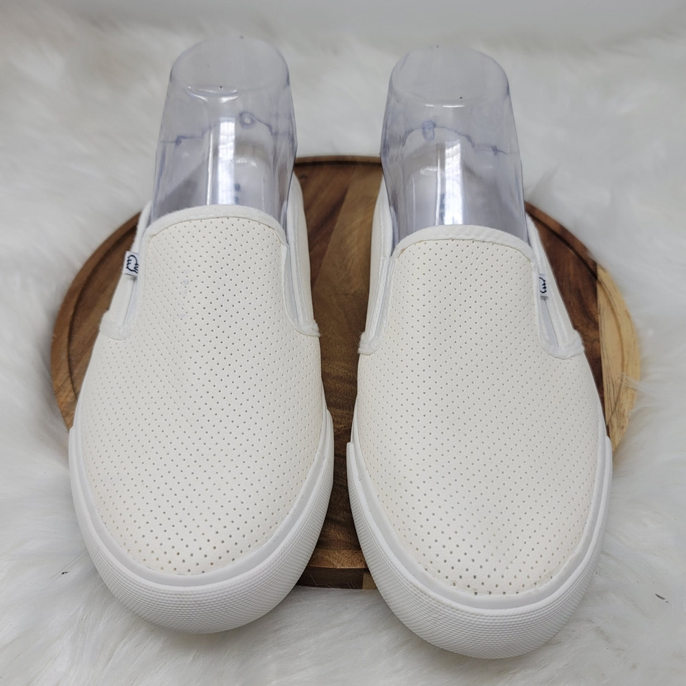 LAM Women's White Slip-On Athletic Comfort Shoe 9